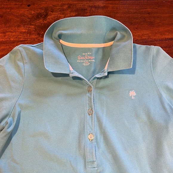 Lilly Pulitzer turquoise blue chic fit polo.Fit is flattering/a bit form fitting - Picture 2 of 5